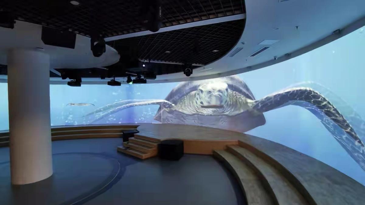 弧幕電影：未來觀影革命，全感官體驗引領(lǐng)潮流