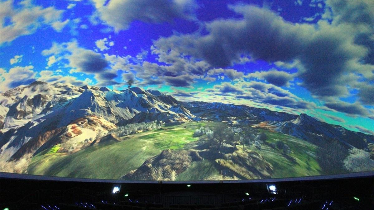 沉浸式投影：球幕投影技術(shù)的視覺魔力