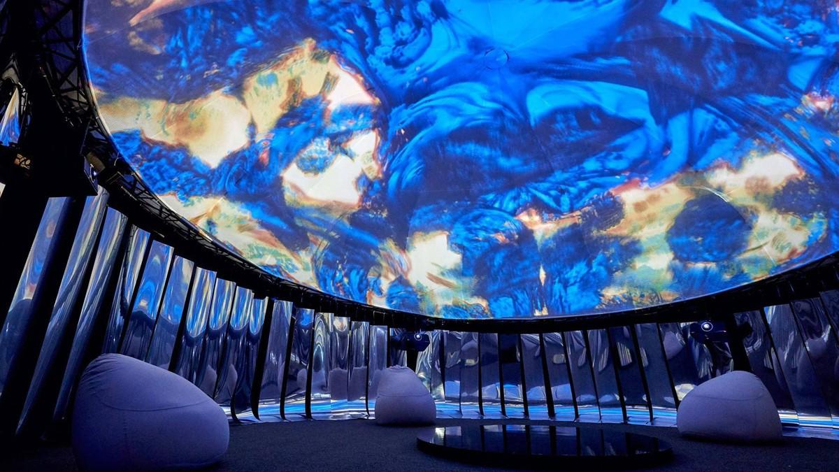 創(chuàng)新未來娛樂：天幕投影技術引領視覺革命