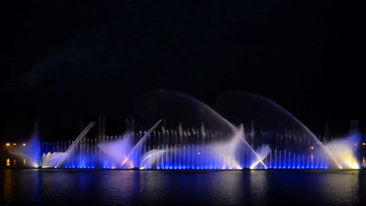 激光水幕投影:引領視覺娛樂革命