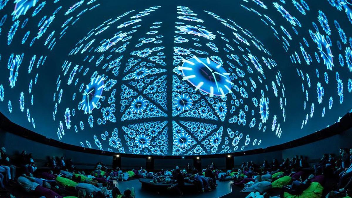 沉浸式投影：球幕投影技術(shù)的視覺魔力