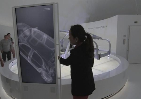 透視滑軌屏：汽車配件展示的未來之路