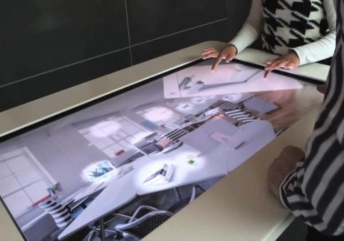 觸控互動(dòng)裝飾：穿越虛擬現(xiàn)實(shí)的時(shí)尚之旅