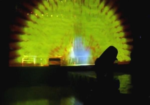 穿越未來(lái)：全息舞臺(tái)紗幕交互的絕妙融合